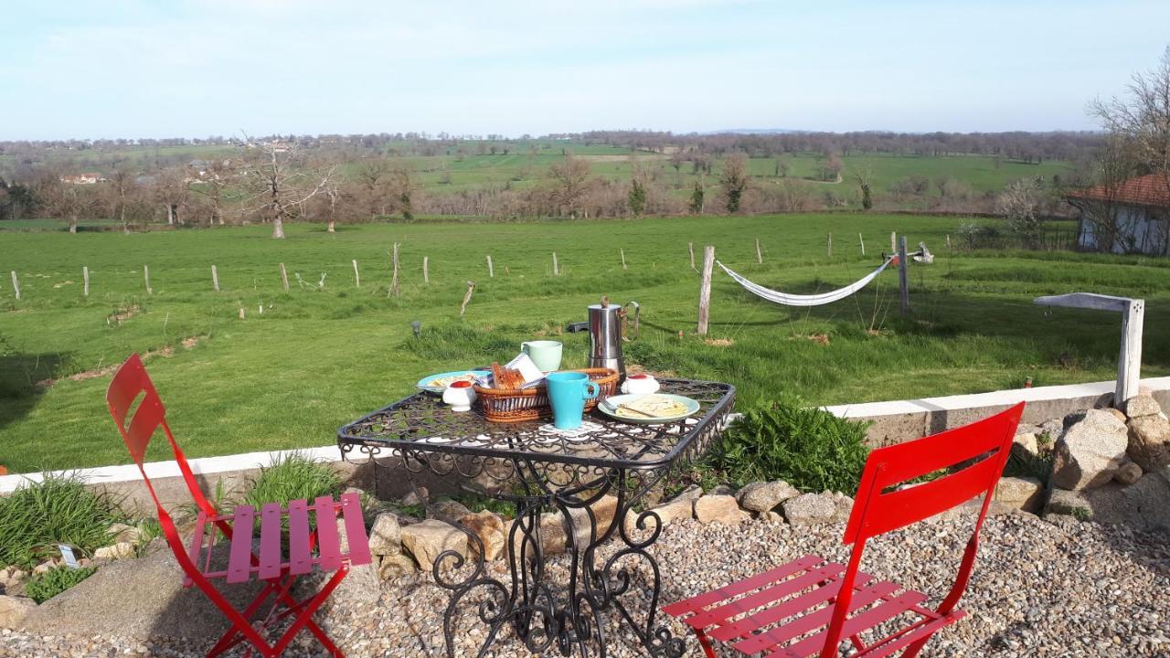 Le Monticule Bed and Breakfast Tardes Eksteriør billede